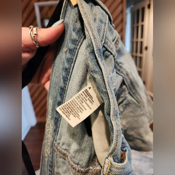 American Eagle Outfitters High-waisted Distressed Jean Shorts - Picture 5 of 6